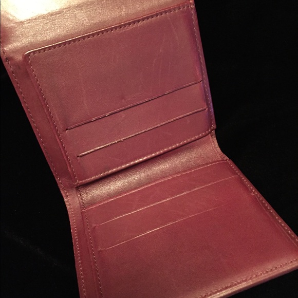Louis Vuitton Wallet - Picture 4 of 11